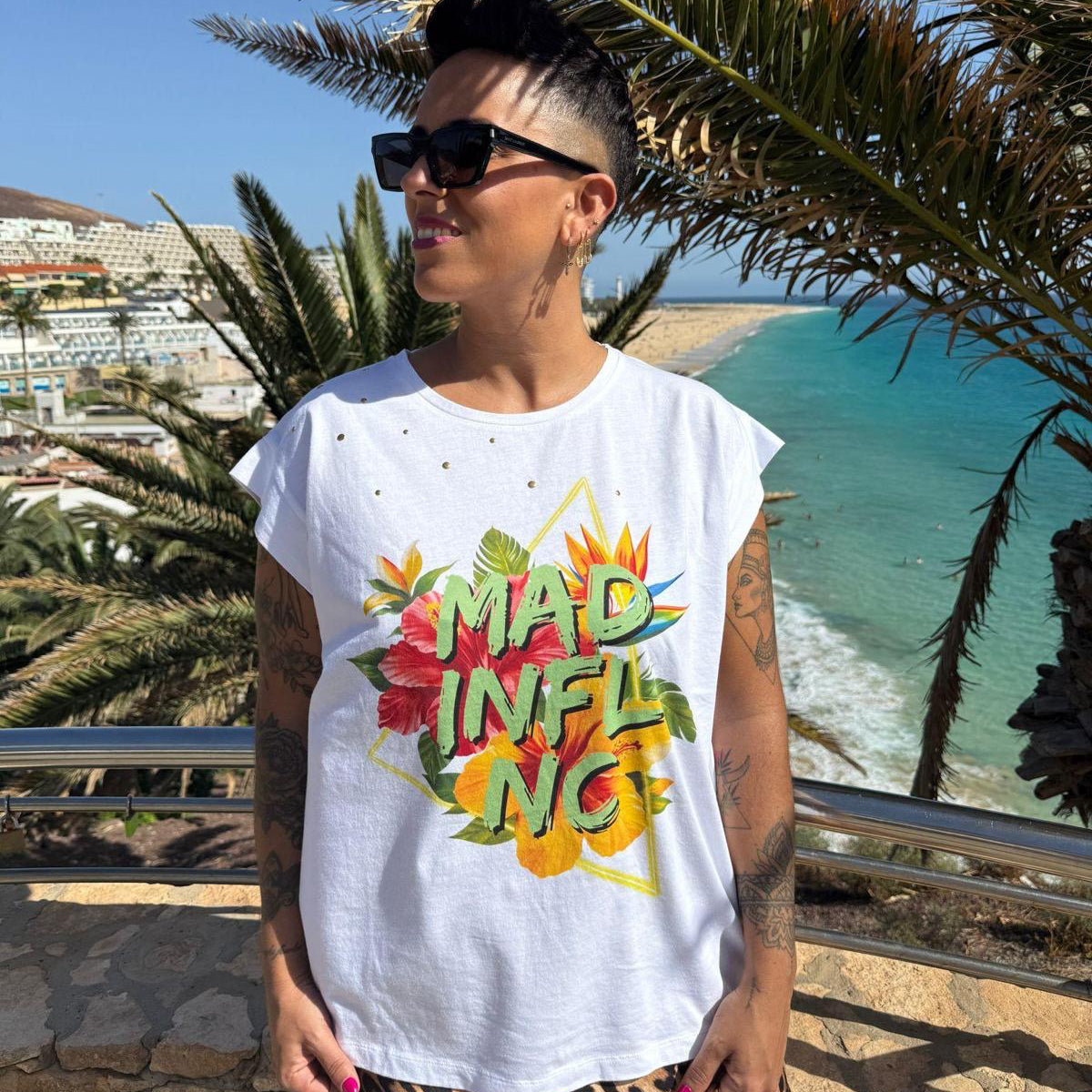 CAMISETA TROPICAL