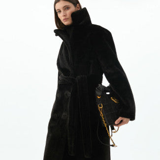 ABRIGO REVERSIBLE EFECTO PIEL Y PELO NEGRO