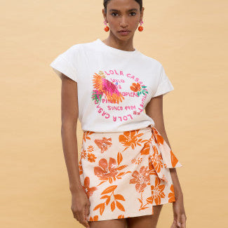 CAMISETA LORO CON PLUMAS