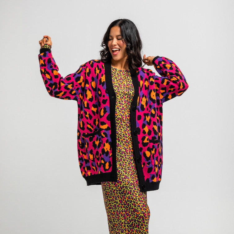 Cárdigan Large De Estampado Animal Fuscia - I'm Felina