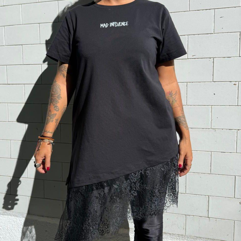 CAMISETA ASIMÉTRICA MAD