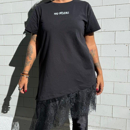 CAMISETA ASIMÉTRICA MAD