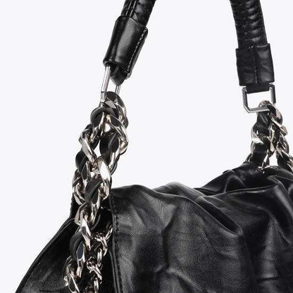 BOLSO EFECTO ARRUGADO CON DETALLES METÁLICOS