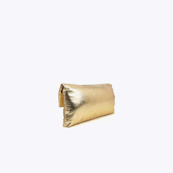 CARTERA DE MANO ACOLCHADA