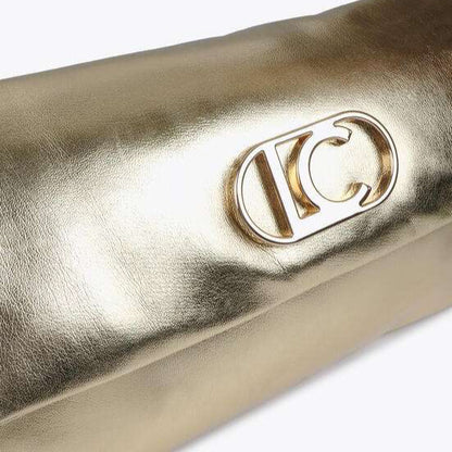 CARTERA DE MANO ACOLCHADA