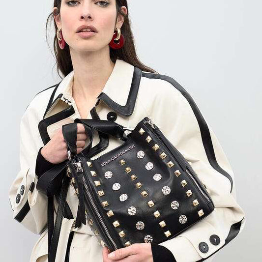 BOLSO DE HOMBRO CON TACHAS ORO Y PLATA