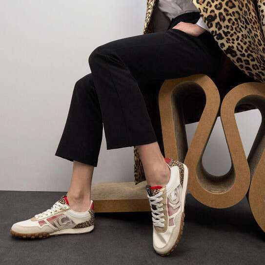 DEPORTIVA CON TEJIDO REJILLAS Y ANIMAL PRINT
